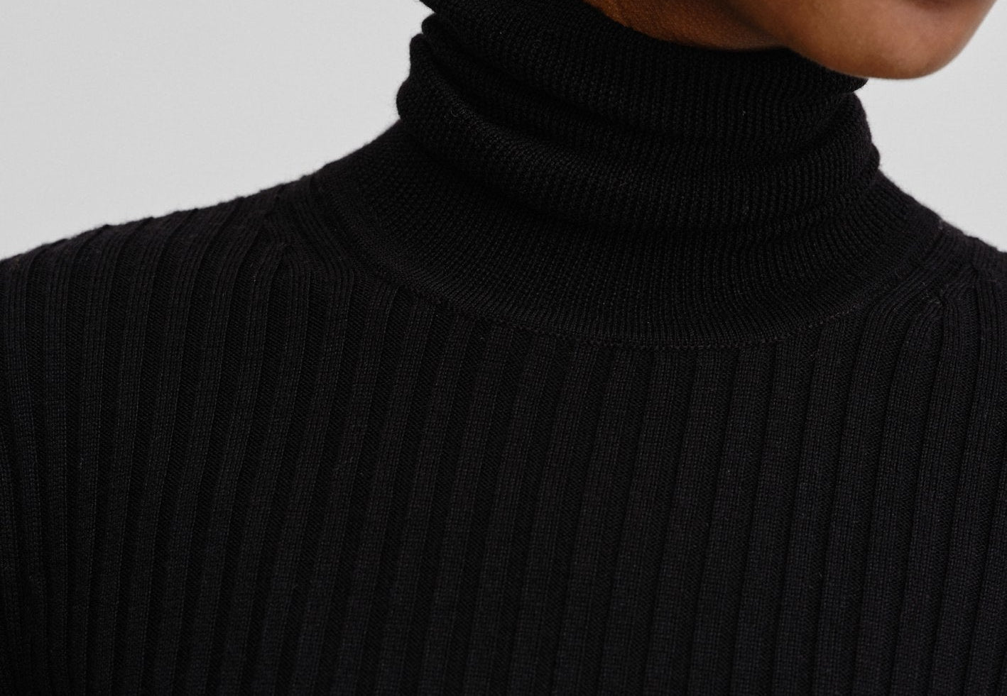Dark Grey Turtleneck in Pure Australian Merino Wool